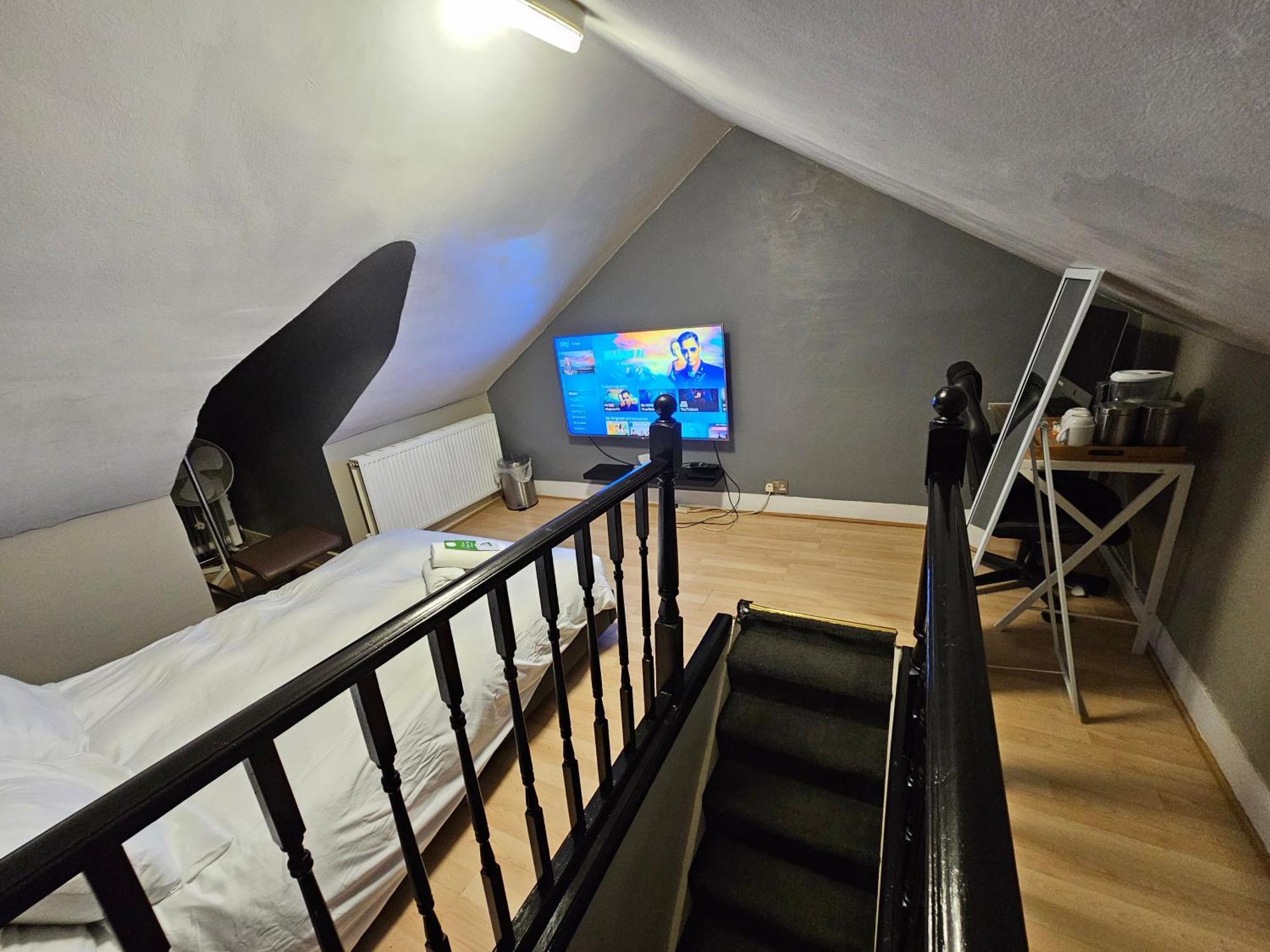 Umbrella Properties London Excel Exterior photo